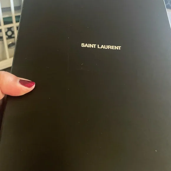 saint laurent grain de poudre matelasse chevron monogram chain wallet black - Picture 3 of 12